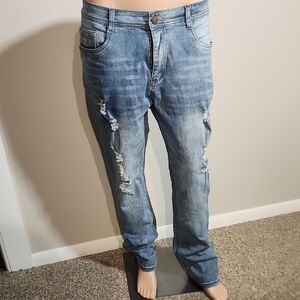 Men's Relaxed Fit Distressed Denim Jeans